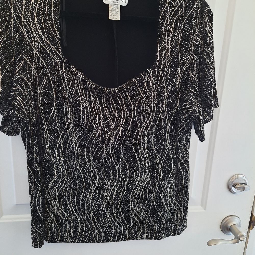 Womens plus dressy top with sparkle